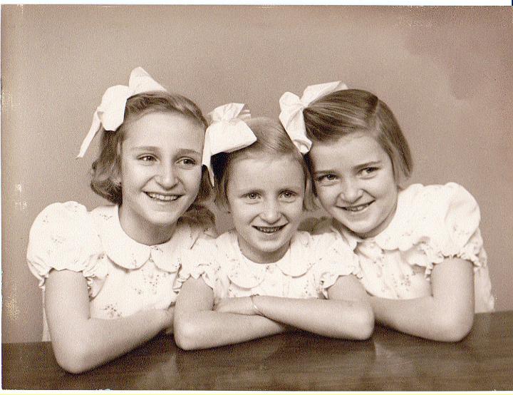 Top-2.bmp.jpg - Bente, Gladys og Lissi ca.1951