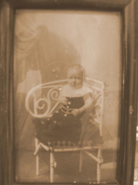 DSC02761.JPG - Harry  Omkr. 1921 (Foto af billed på Stevns Museum.)