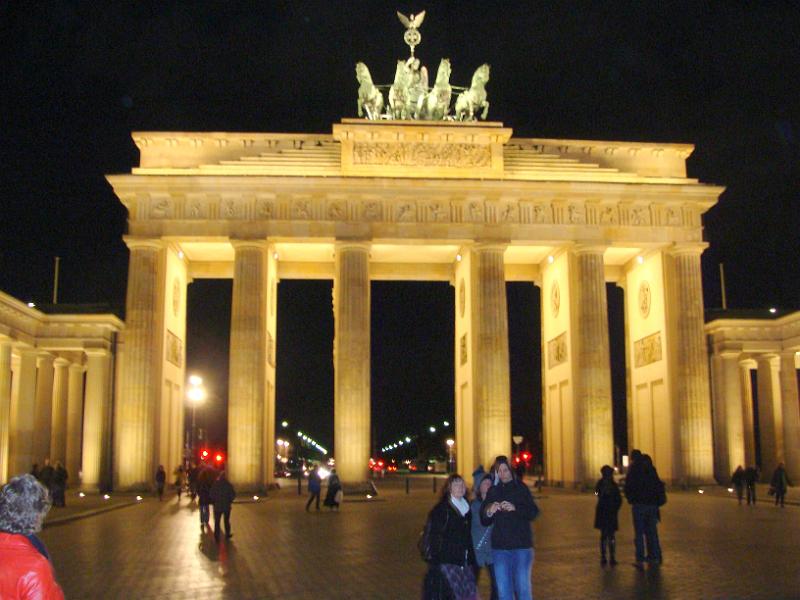 DSC01747.JPG - Brandenburtor set fra det gamle Østberlin !       Berlin-2009